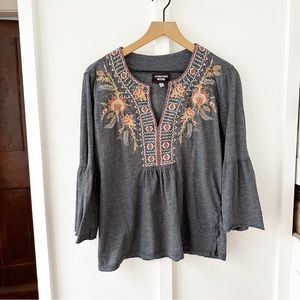 JOHNNY WAS workshop grey embroidered shirt